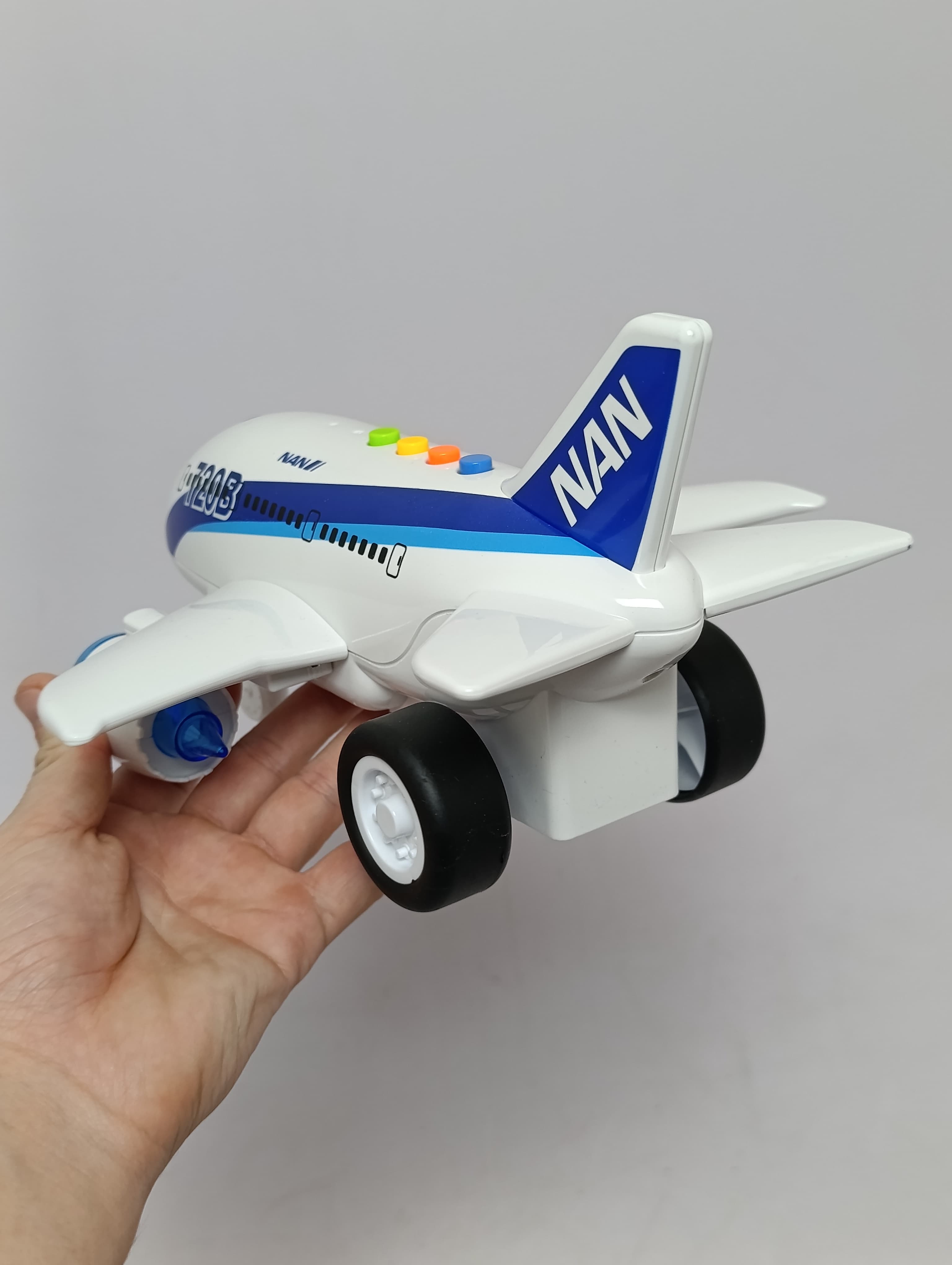 Игрушечный самолет City Aviation пассажирский лайнер с инерцией, светом и звуком — фото 5