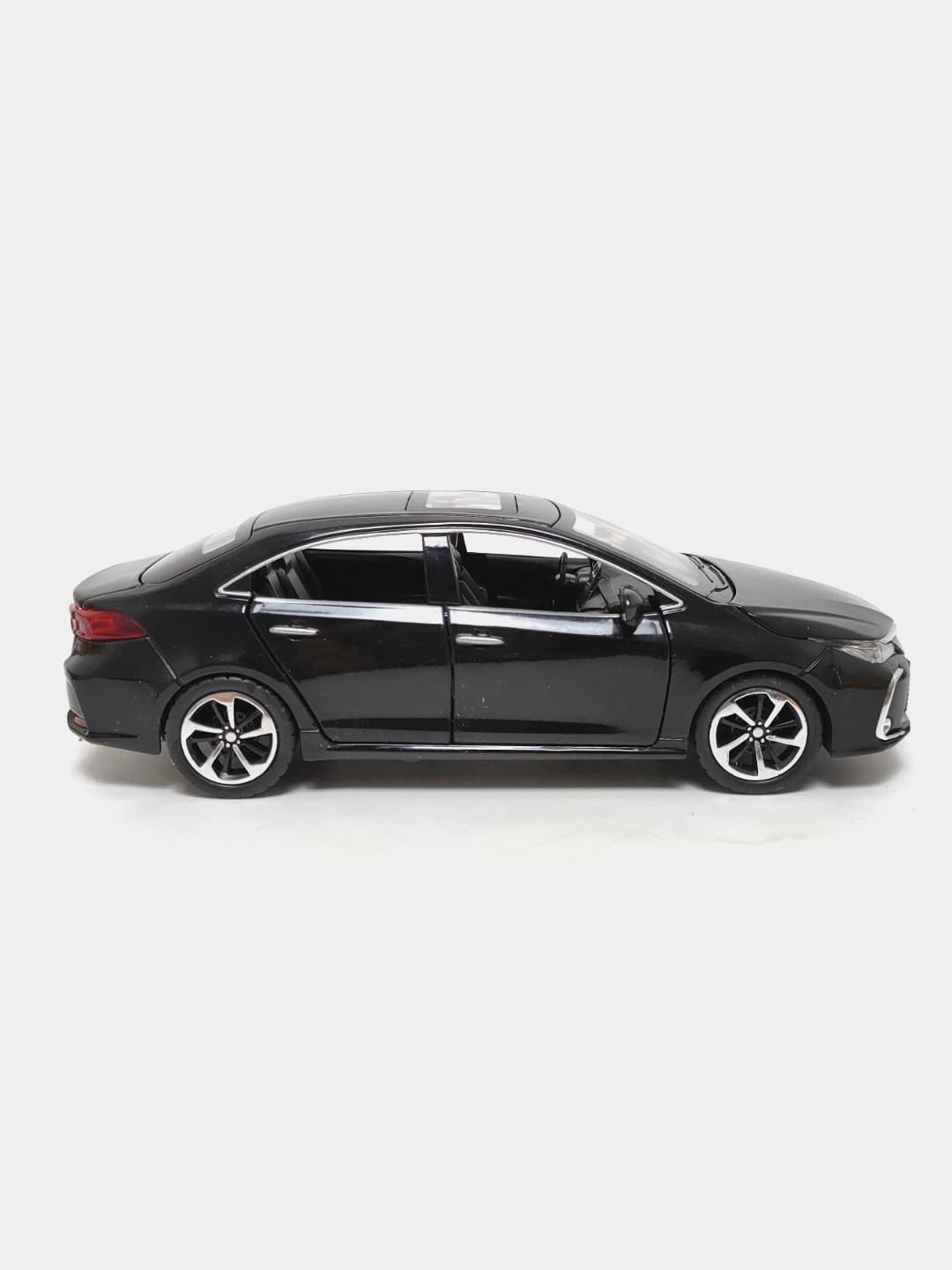 Моделька Toyota Corolla металлическая инерционная, коллекционная машинка для детей — фото 9