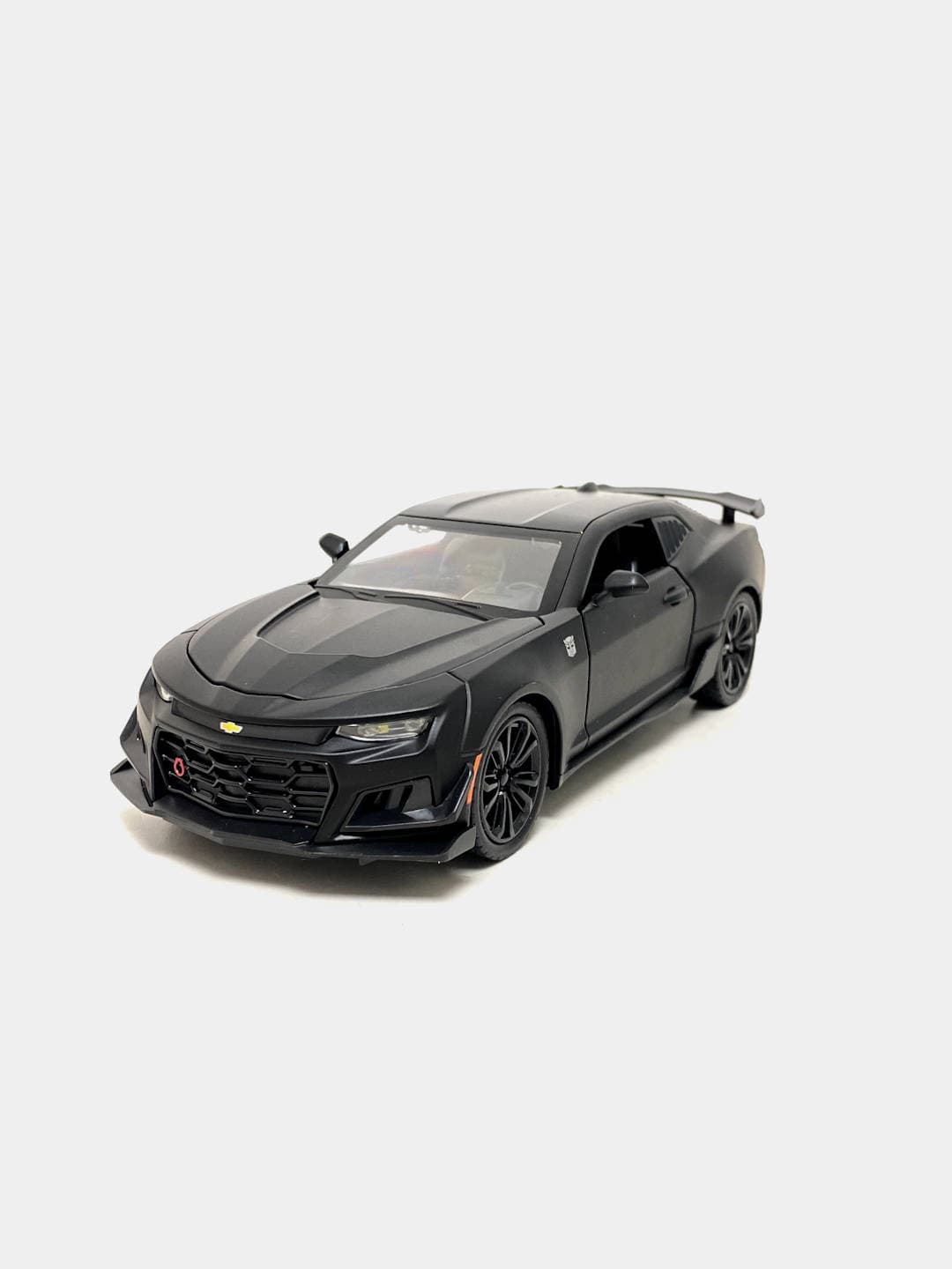 Машинка коллекционная Chevrolet Camaro ZL1 1LE 1:24 желтая металлическая. — фото 4