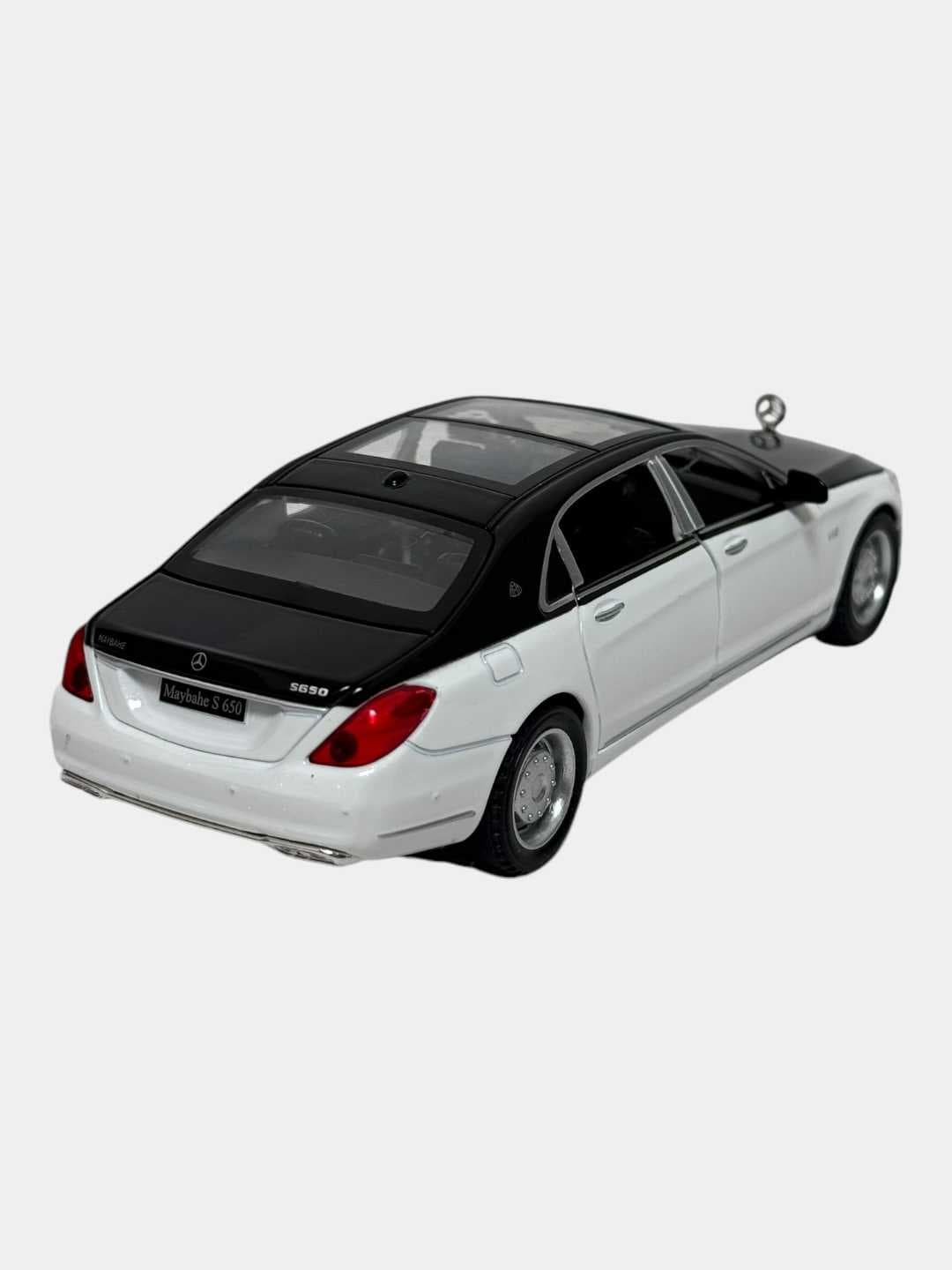Коллекционная металлическая машинка Mercedes-Maybach S650 25 см черная. — фото 2