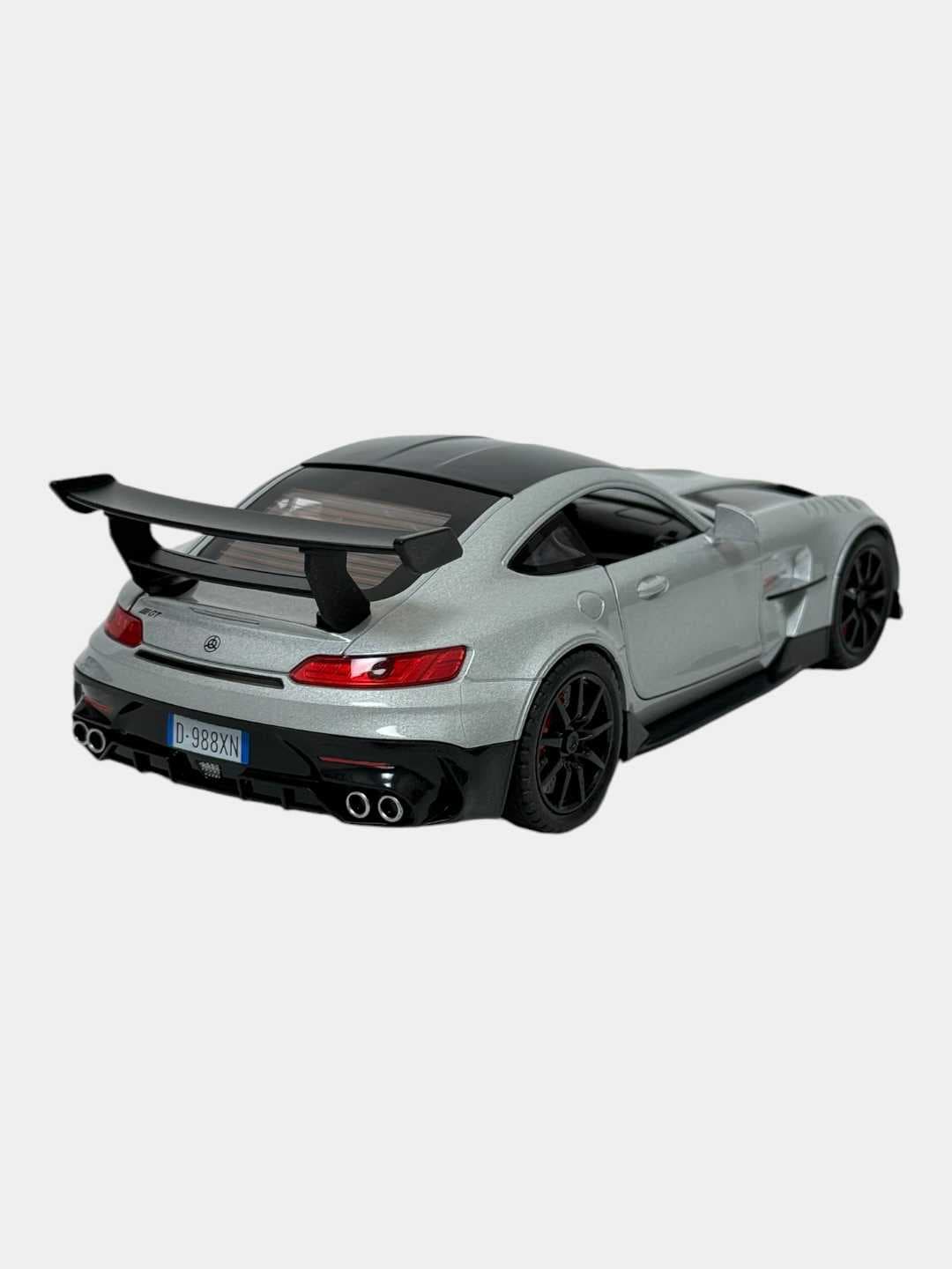Металлическая модель Mercedes Benz AMG GT 1:24, инерционная машинка со звуком и светом — фото 9