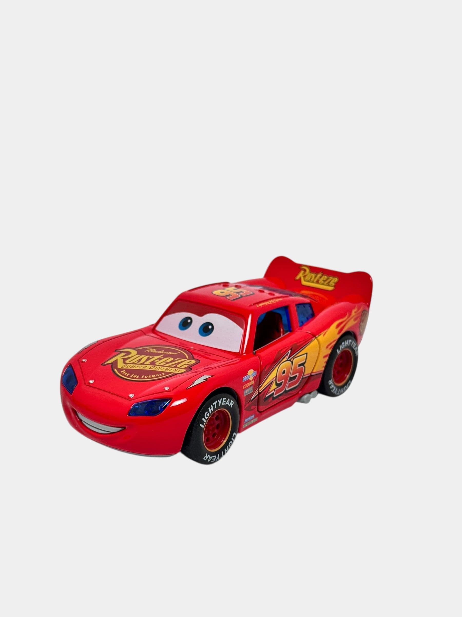 Игрушка-машинка Disney Pixar Маквин Тачки гоночная 3+ лет.