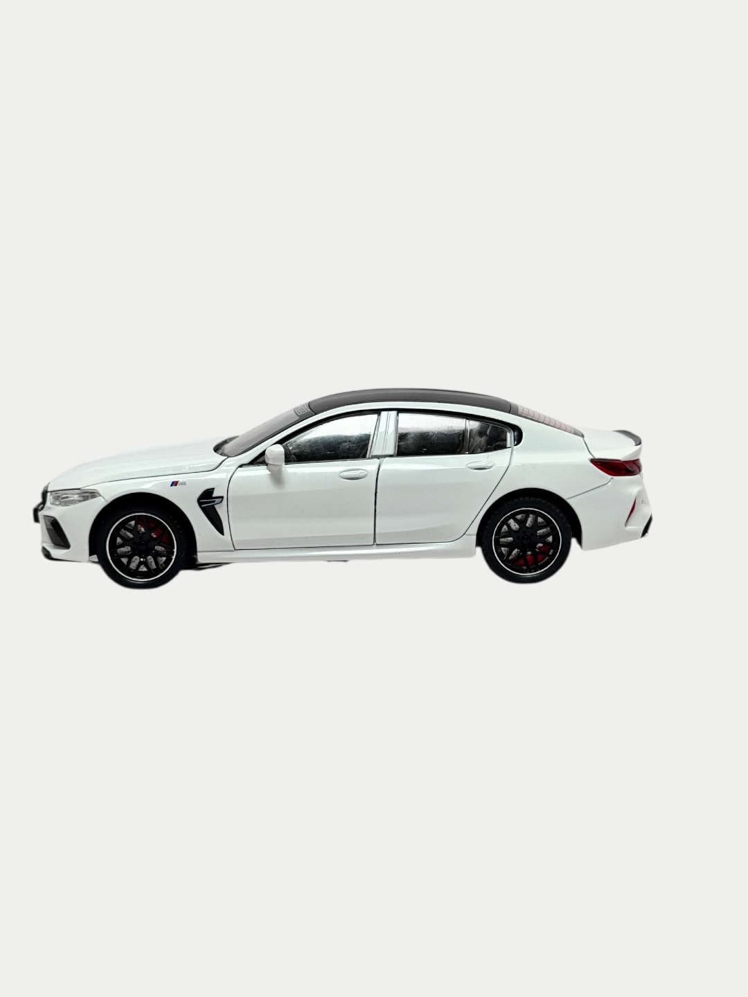 Металлическая игрушечная машина BMW Manhart для детей от 3 лет, коллекционная модель, реалистичная — фото 2