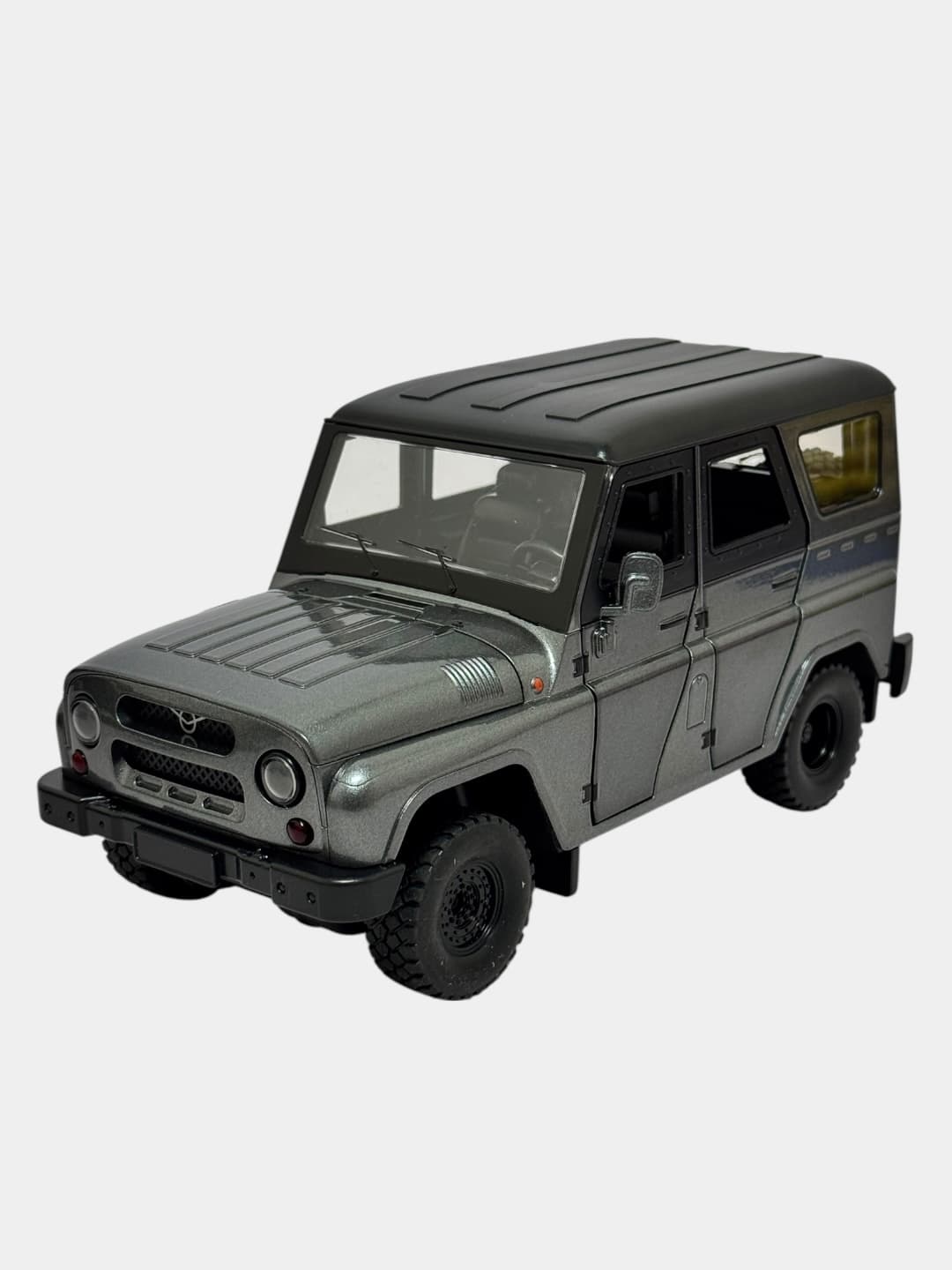 Металлическая модель УАЗ-469 Хантер 1:24, инерционная машинка со светом и звуком — фото 2