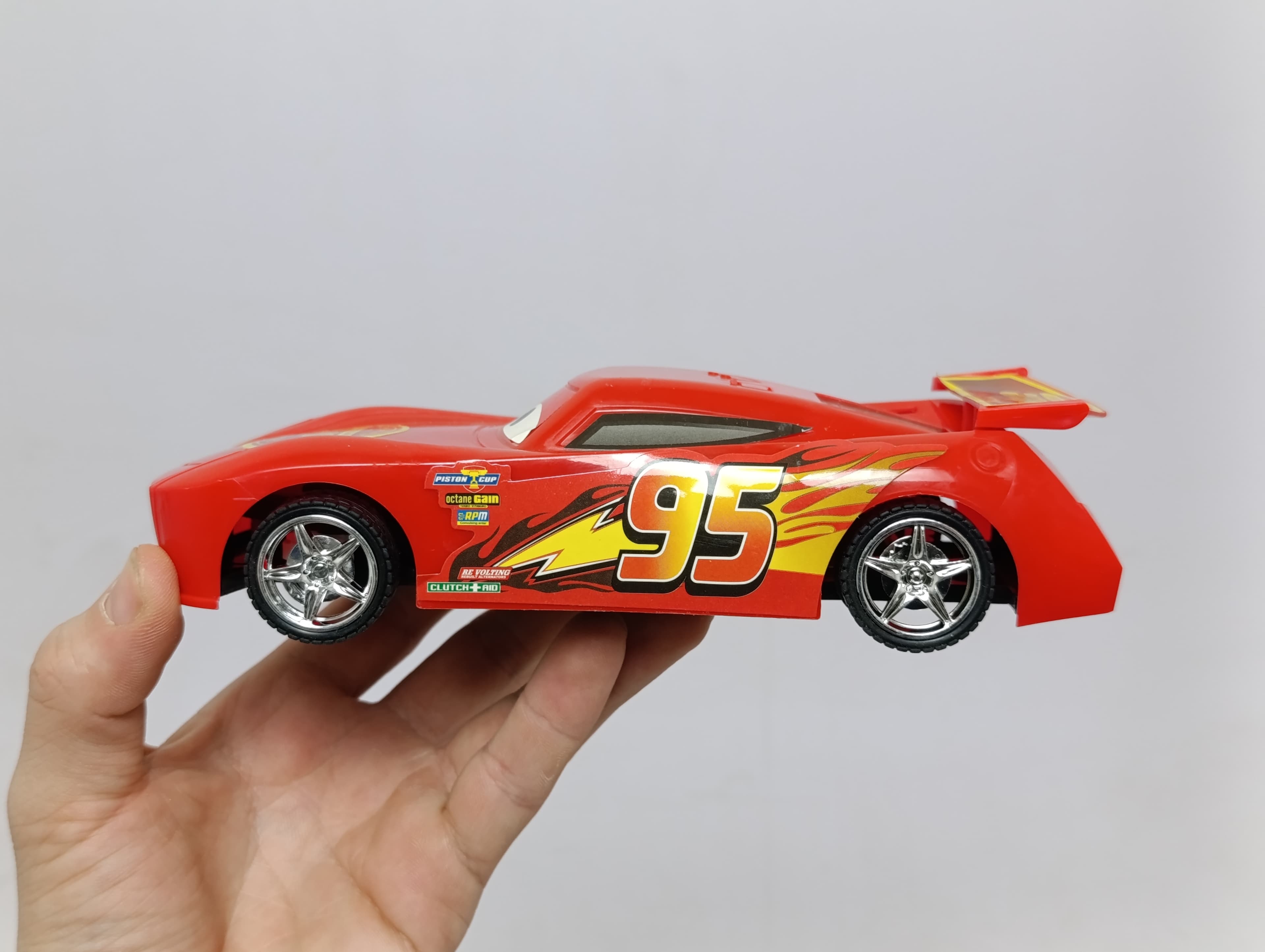 Радиоуправляемая машина Маквин Speed King Тачки, масштаб 1:20, красный гоночный автомобиль — фото 4