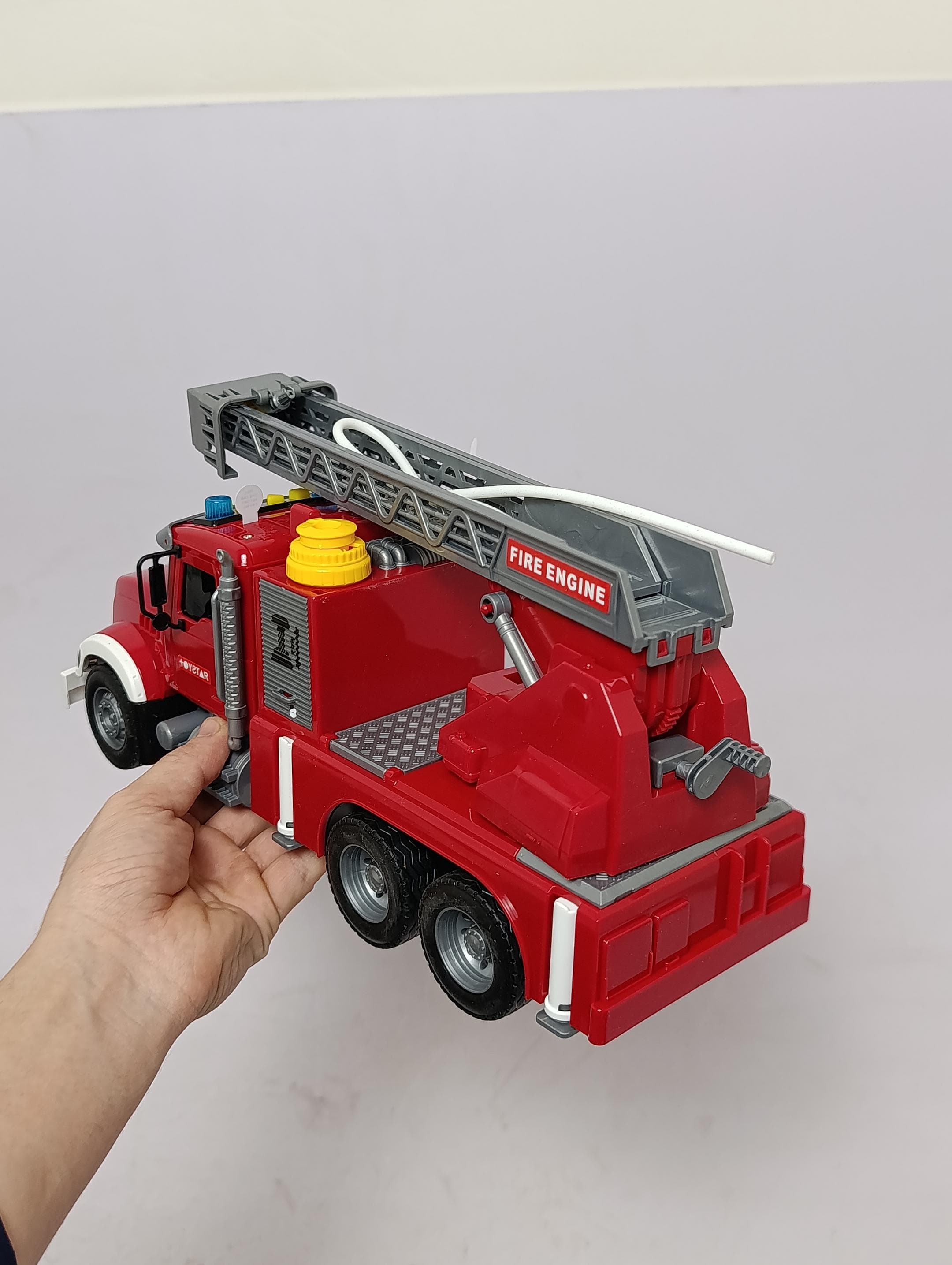 Пожарная машина 1:16 JIN JIA TOYS со светом, звуком и выдвижной лестницей для детей — фото 6