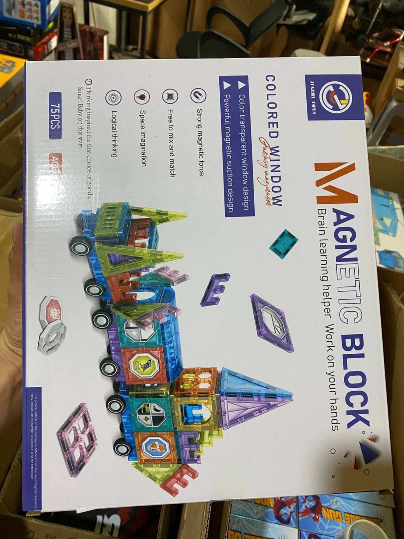 Магнитный конструктор Colored Window, 75 деталей с колесной базой, STEM игрушка для детей от 3 лет — фото 2