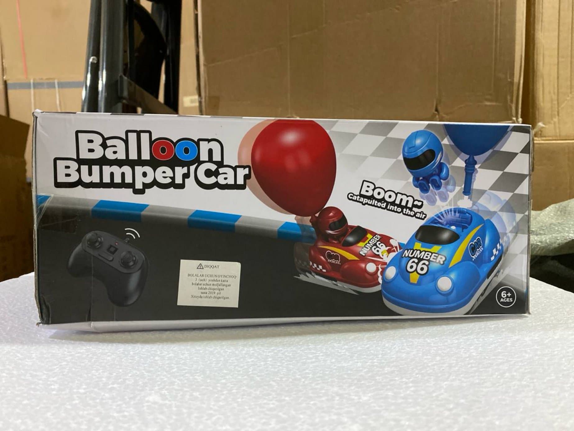 Интерактивный набор радиоуправляемых машин Balloon Bumper Car, Соревновательный бой для детей, Свет и звук — фото 2