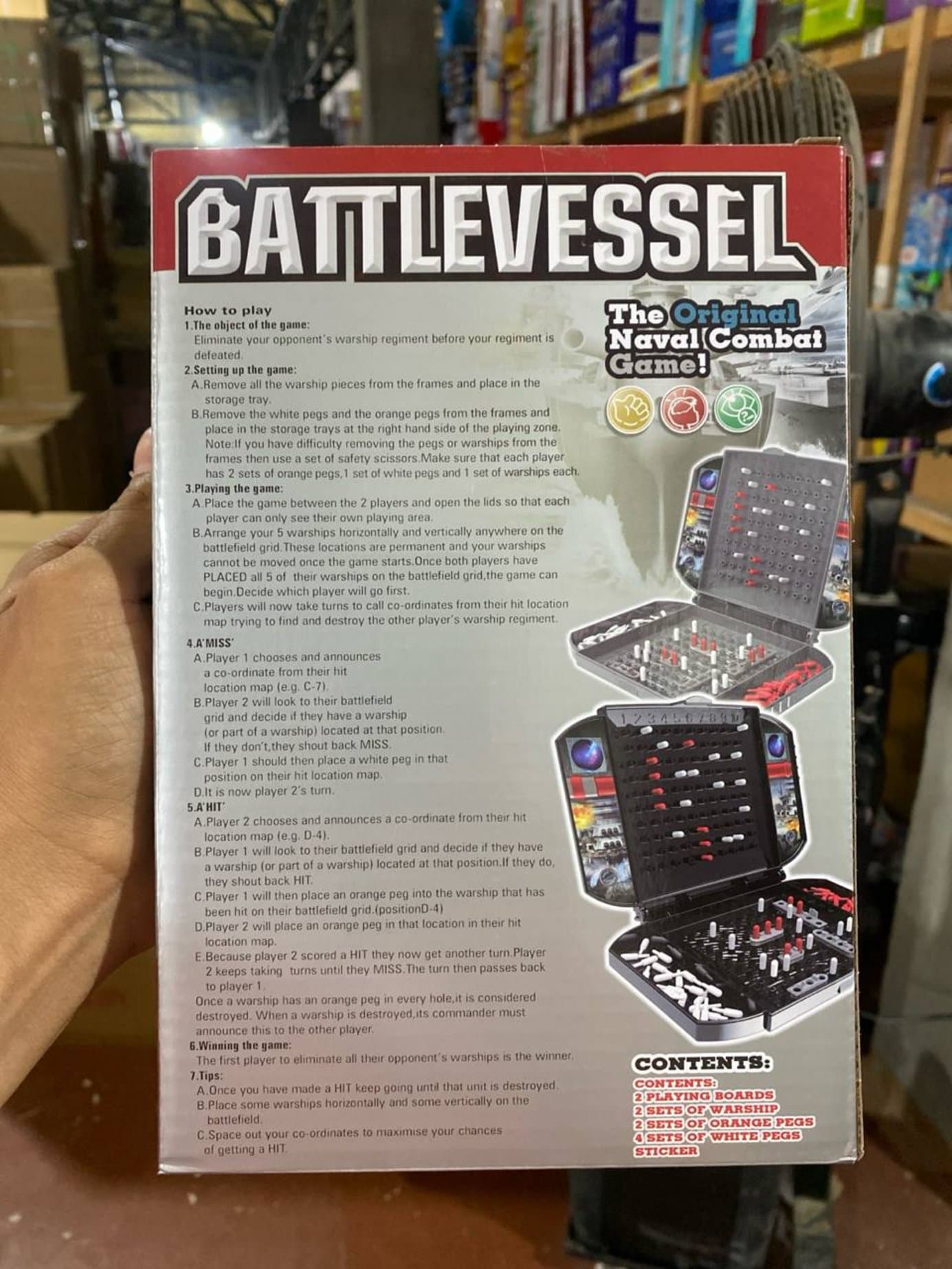 Настольная игра Морской Бой BATTLEVESSEL тактическая стратегия в чемоданчиках для детей