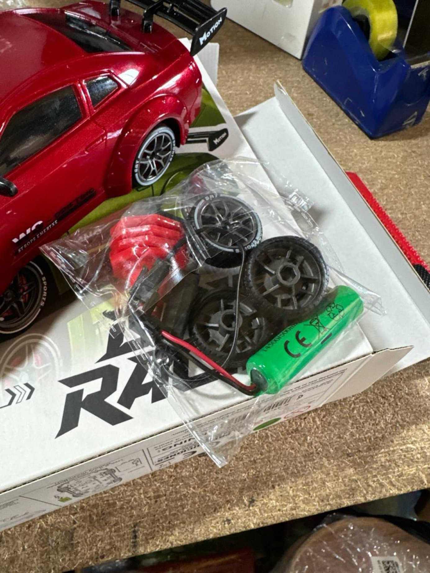 Машина для дрифта на пульте управления 4WD, 1:24 Porsche, сменные колеса — фото 5