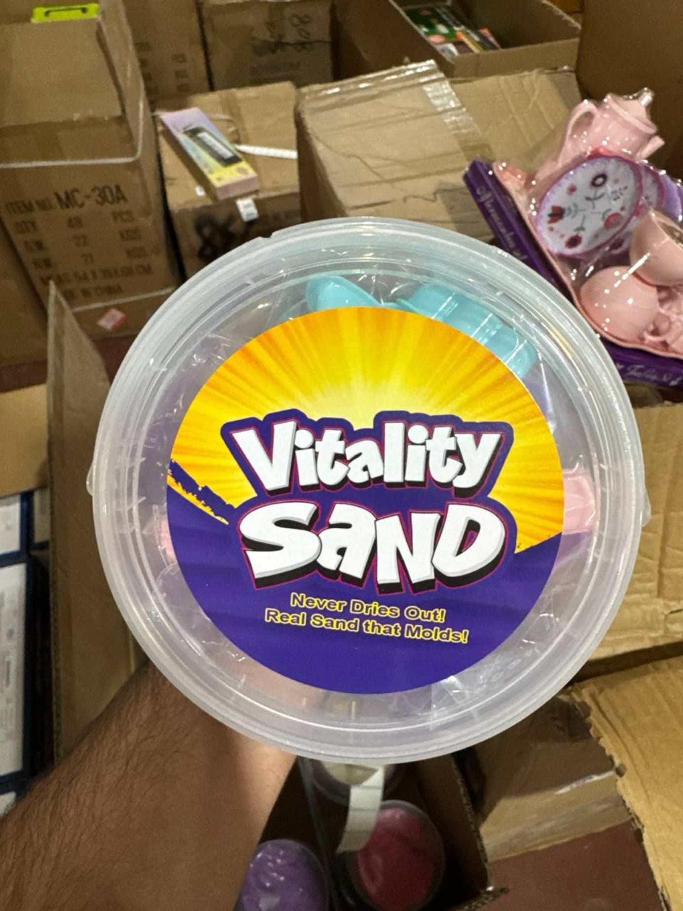 Кинетический песок Vitality Sand, набор с формочками в ведре, для детей — фото 2