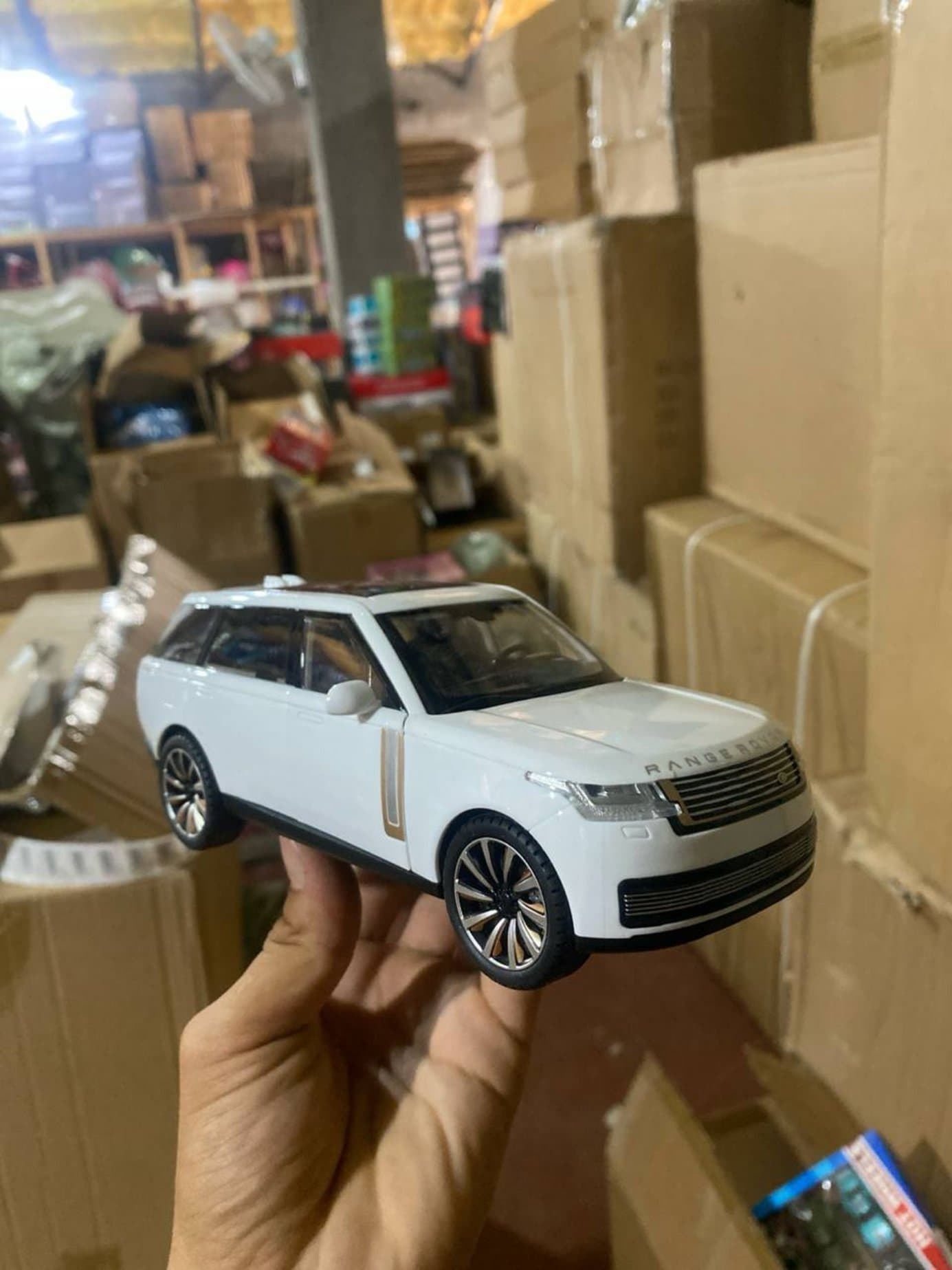 Машинка Range Rover металлическая, инерционная модель, для детей и коллекций — фото 2