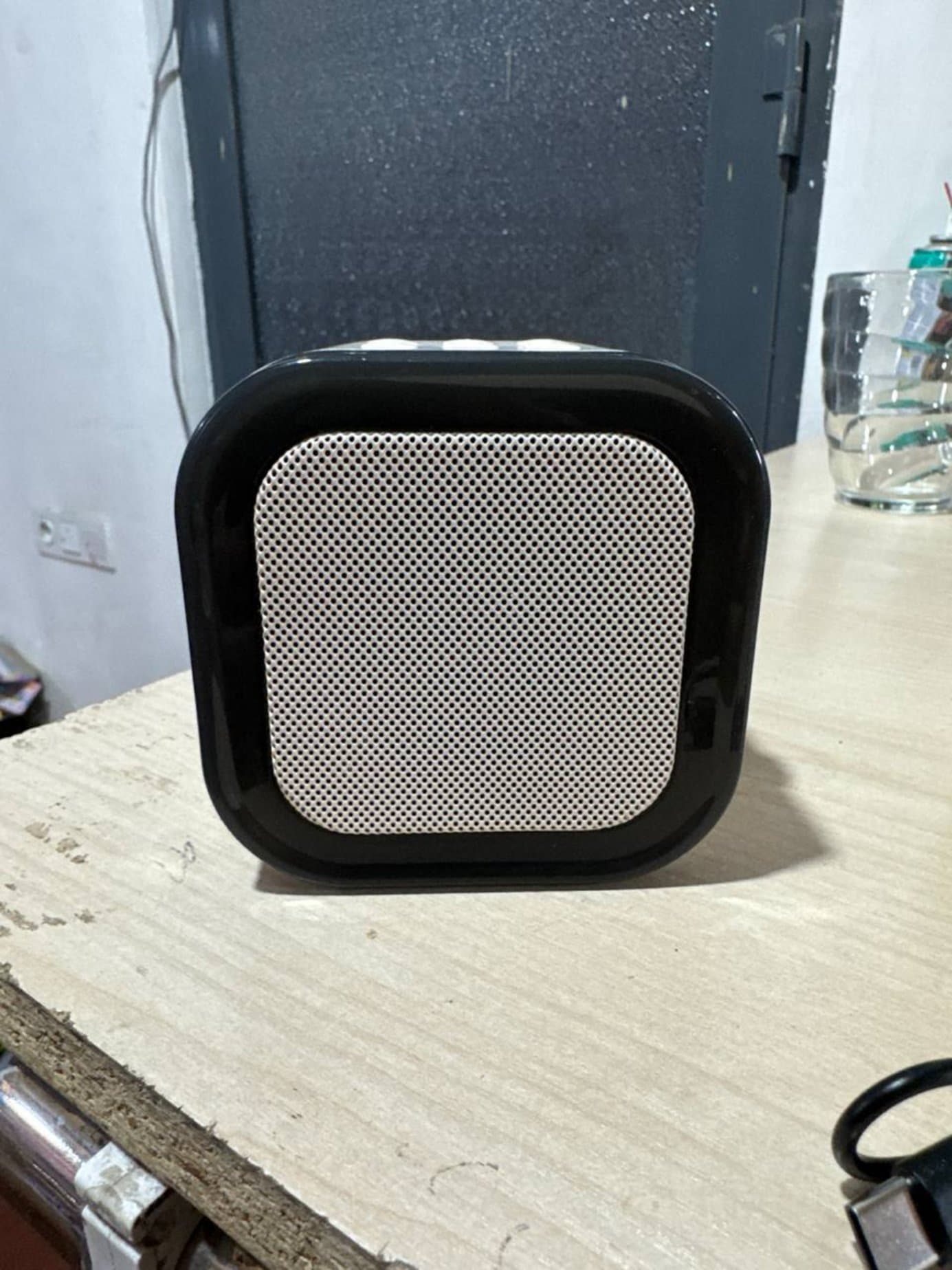 Караоке-система CB-K12B, 2 беспроводных микрофона, Bluetooth колонка с RGB — фото 4