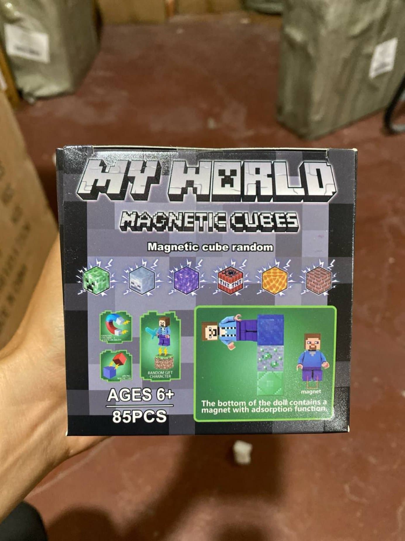 Магнитный конструктор Minecraft My World, 85 деталей, Стив и подсветка