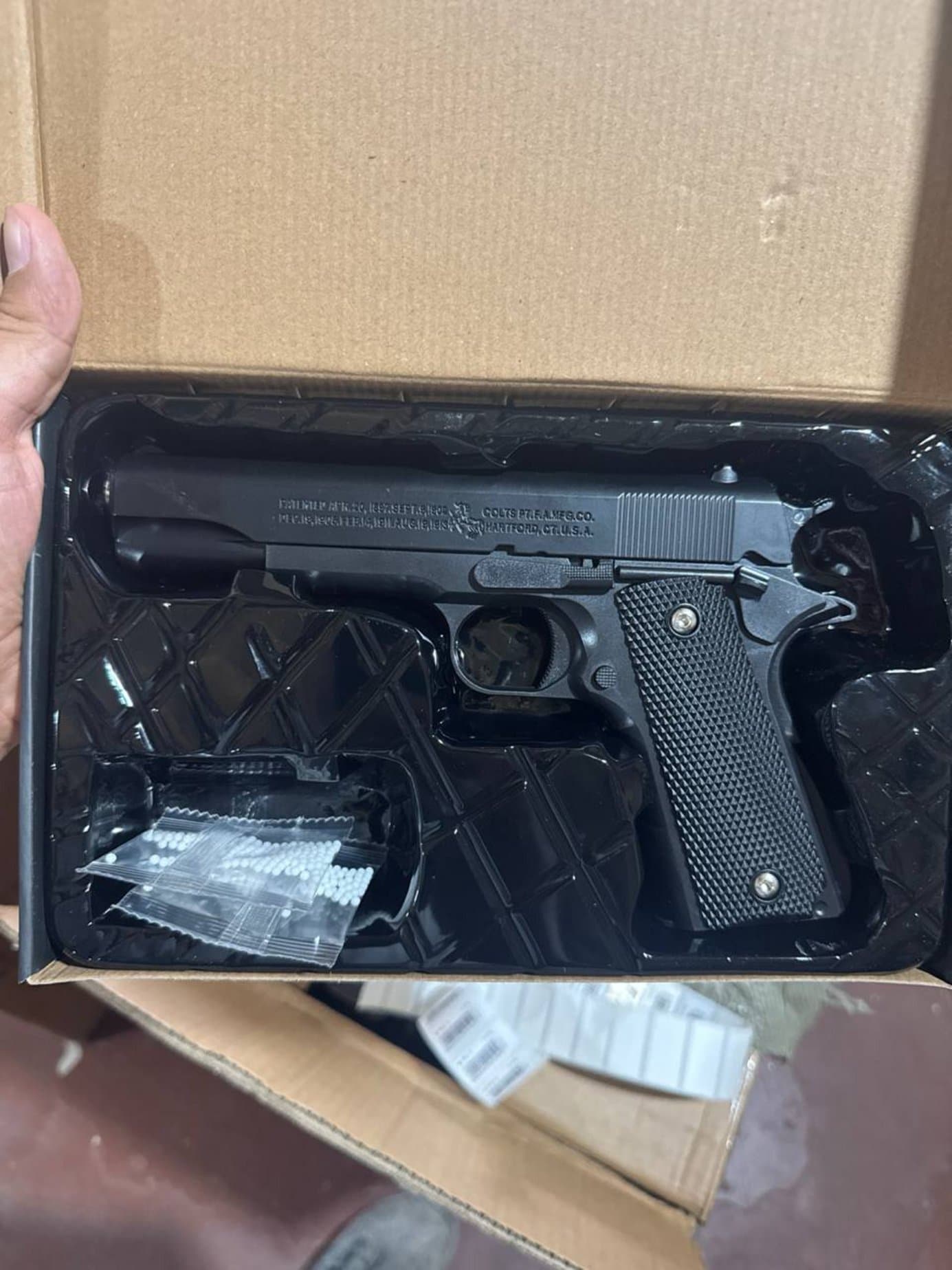 Металлический водяной пистолет орбиз Y-19 пневматический с пульками Colt M1911